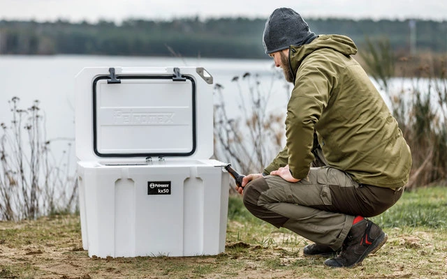 Petromax Schlossplatte Mit Flaschenöffner Für Kühlbox 5 Petromax Schlossplatte Mit Flaschenöffner Für Kühlbox – Bild 3